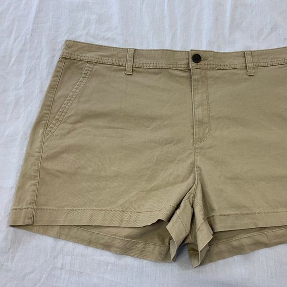 🪸🪸🪸 NWT AND EAWY STRETCH WOMENS SHORT SIZE 16 🪸🪸🪸 - Picture 2 of 8